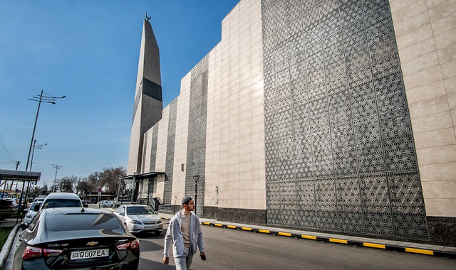 В Ташкенте открылась первая в Узбекистане мечеть в стиле высоких технологий