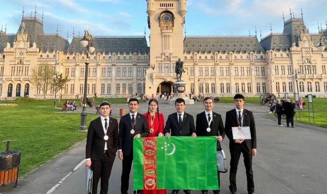 Студенты Туркменистана успешно выступили на математической олимпиаде в Румынии