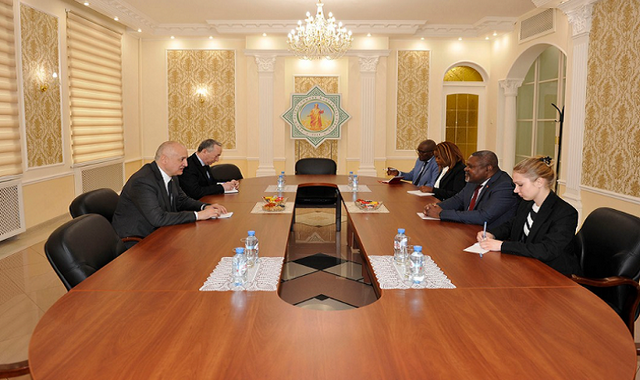 Посол Туркменистана в России провел встречу с послом Анголы