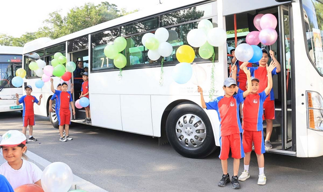 Школьники Туркменистана прибыли в центры отдыха Гекдере
