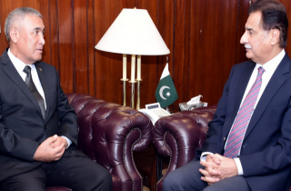 Посол Туркменистана в Исламабаде встретился со спикером парламента Пакистана