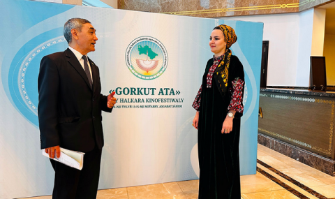 https://vestiabad.ru/news/8202/v-ashhabade-sostoitsya-premera-turkmenouzbekskogo-filma-o-mahtumkuli-fragi