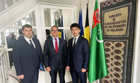 https://vestiabad.ru/news/4385/delegaciya-turkmenistana-vstretilas-s-gendirektorom-kompanii-xp-upgreen