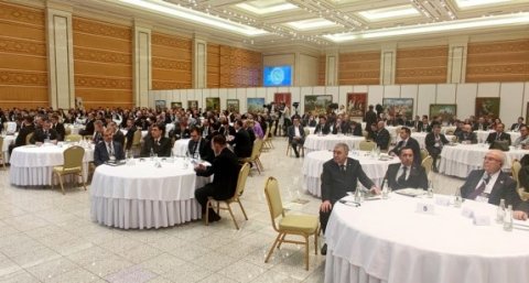 https://vestiabad.ru/news/2049/v-stolice-turkmenistana-proveli-turkmenotureckii--biznesforum