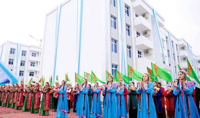 В Туркменистане сданы в эксплуатацию новостройки в честь Дня нейтралитета