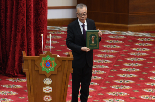 В Туркменистане презентовали сборник произведений Махтумкули на китайском языке