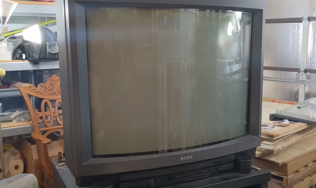 Энтузиасты оживили уникальный телеаппарат Sony PVM-4300