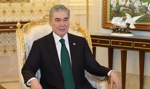 https://vestiabad.ru/news/3731/geroiarkadag-turkmenistana-prinyal-glavu-kompanii-ronesans-holding