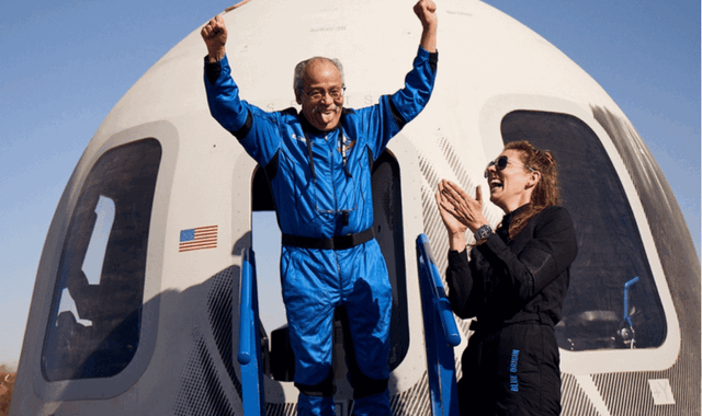 90-летний американец стал самым пожилым человеком, когда-либо побывавшим в космосе
