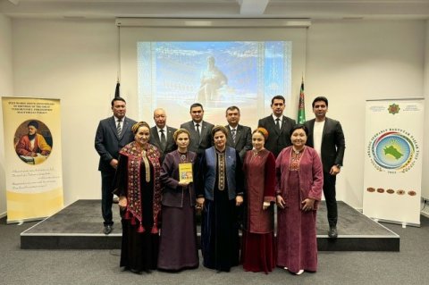 https://vestiabad.ru/news/2073/delegaciya-turkmenistana-v-chest-300letiya-mahtumkuli-fragi-uchastvovala-v-kulturnyh-programmah-v-germanii