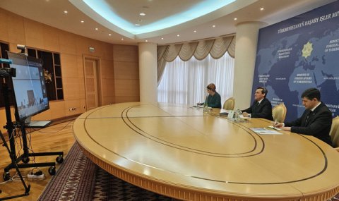 https://vestiabad.ru/news/4479/glava-mid-turkmenistana-provel-onlainvstrechu-s-rukovoditelyami-agentstv-oon