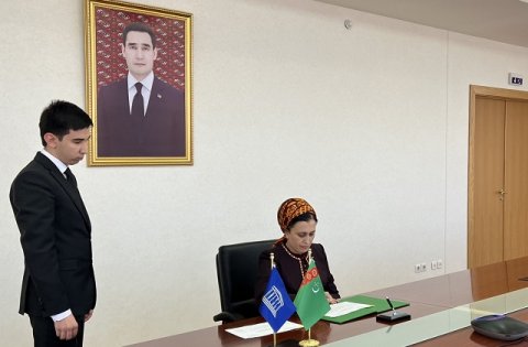 https://vestiabad.ru/news/1652/turkmenistan-i-yunesko-podpisali-dorozhnuyu-kartu-v-sfere-obrazovaniya-i-informacionnyh-tehnologii