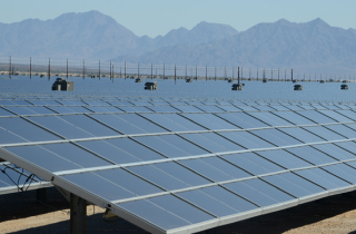 Китай инвестирует $11 млрд в строительство крупнейшей солнечной фермы мощностью 8 ГВт