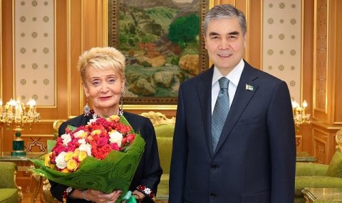 https://vestiabad.ru/news/2392/neda-berger-pozdravila-glavu-halk-maslahaty-s-izbraniem-goroda-anau-kulturnoi-stolicei-tyurkskogo-mira-2024-goda