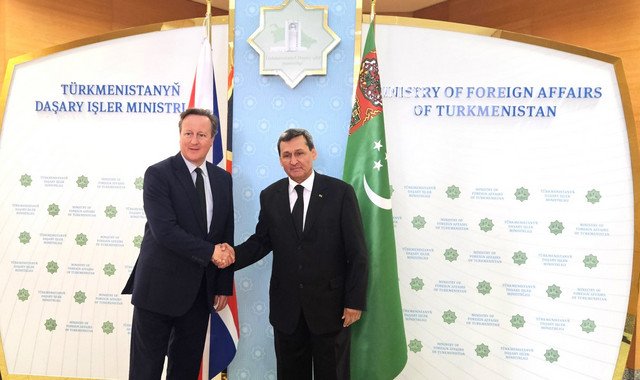 Туркменистан и Великобритания провели межмидовские консультации