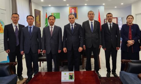 https://vestiabad.ru/news/4307/turkmenistan-i-sekretariat-cakitai-obsudili-strategicheskoe-partnerstvo