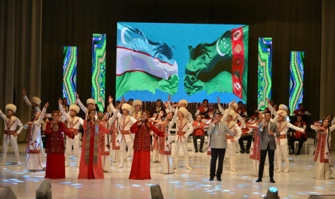 https://vestiabad.ru/news/8315/v-turkmenabate-otkrylsya-turkmenouzbekskii-forum-i-vystavka-tovarov