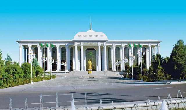 Меджлис Туркменистана совершенствует законодательно-правовую базу страны