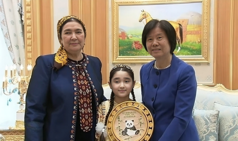 https://vestiabad.ru/news/5083/v-ashhabade-sostoyalsya-forum-turkmenhytay-zenanlarynyn-dunyasi