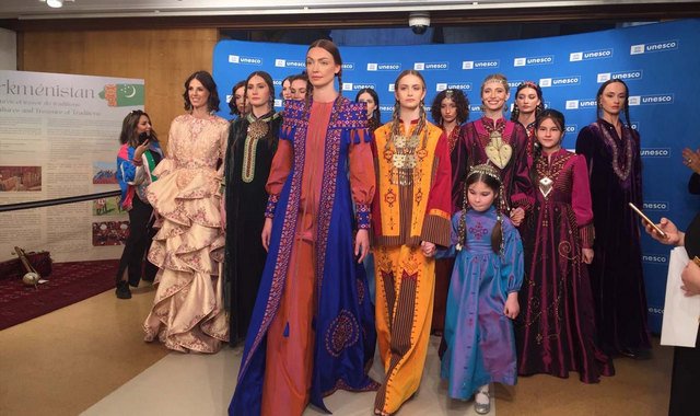 В штаб-квартире ЮНЕСКО стартовала выставка культурного наследия Туркменистана