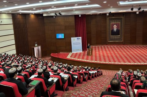 https://vestiabad.ru/news/1626/v-turkmenistane-sostoyalas-konferenciya-po-sluchayu-vklyucheniya-ashhabada-v-set-tvorcheskih-gorodov-yunesko