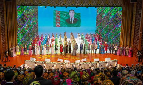 https://vestiabad.ru/news/7232/v-ashhabade-proshel-grandioznyi-koncert-otrazhayushchii-razvitie-turkmenskoi-kultury