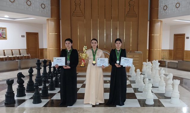 Мерьем Агаджанова впервые завоевала титул чемпионки Туркменистана по шахматам