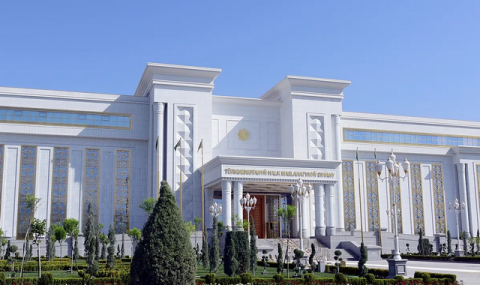 https://vestiabad.ru/news/7436/v-stolice-turkmenistana-sostoyalos-zasedanie-prezidiuma-halk-maslahaty