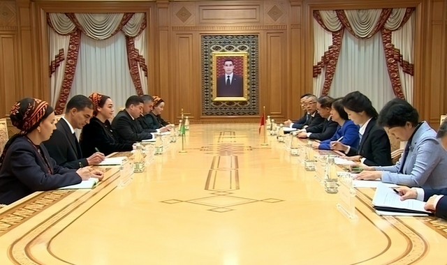Туркменистан и Китай провели консультации по развитию парламентских связей