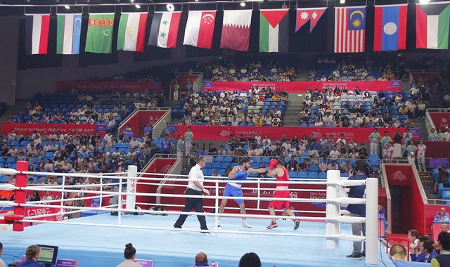 Туркменский боксер одержал первую победу на турнире в Бангкоке