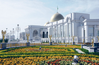Президент Туркменистана принял письмо от губернатора Санкт-Петербурга