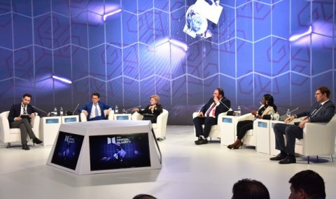 https://vestiabad.ru/news/2918/v-kazahstane-nachal-rabotu-cifrovoi-forum-digital-almaty