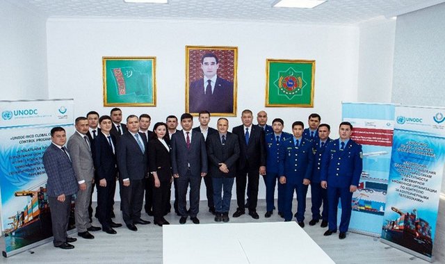 Таможенники Туркменистана и Узбекистана прошли тренинг в сфере контейнерных перевозок