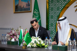 Туркменистан получил в дар 25 тонн фиников от Саудовской Аравии