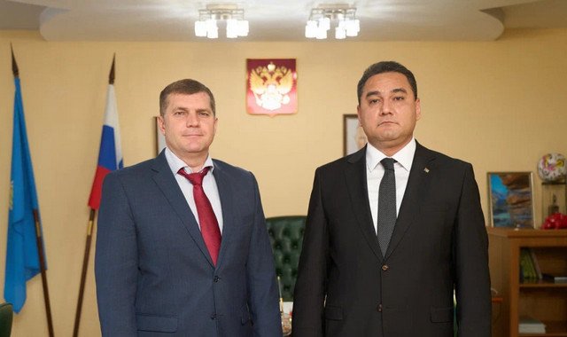 Консул Туркменистана в России встретился с руководителем АГУ имени Татищева