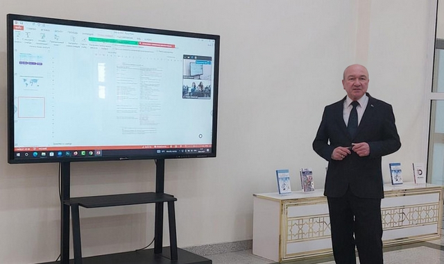 Преподаватель ВУЗа Туркменистана провел лекцию для армянских студентов