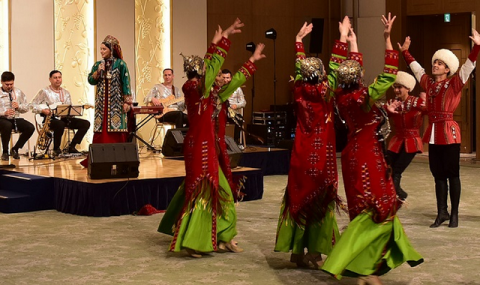 https://vestiabad.ru/news/5594/ceremoniya-otkrytiya-dnei-kultury-turkmenistana-proshla-v-yaponii