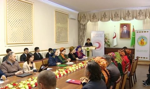 https://vestiabad.ru/news/2911/v-ashhabade-obsudili-deyatelnost-nacionalnogo-obshchestva-krasnogo-polumesyaca-turkmenistana