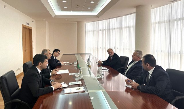В МИД Туркменистана состоялась встреча с вице-президентом ПА ОБСЕ