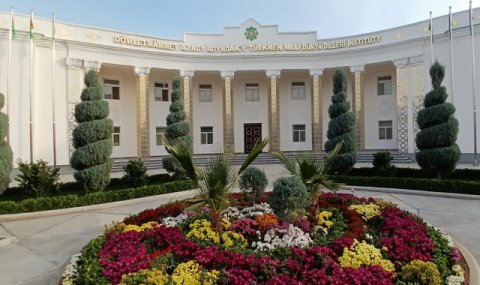 https://vestiabad.ru/news/2576/rektor-turkmenskogo-vuza-otmetil-znachimost-sotrudnichestva-s-indiei