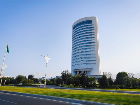 https://vestiabad.ru/news/1465/na-torgah-birzhi-turkmenistana-zaregistrirovano-33-sdelki-na-summu-bolee-15-millionov-dollarov-ssha