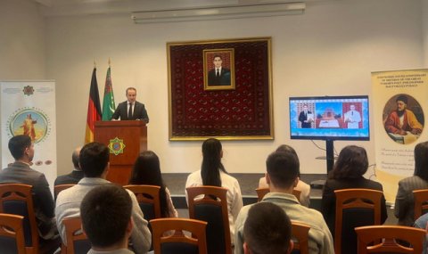 https://vestiabad.ru/news/4392/v-turkmenskom-posolstve-v-berline-proshla-prezentaciya-knig-glavy-turkmenistana