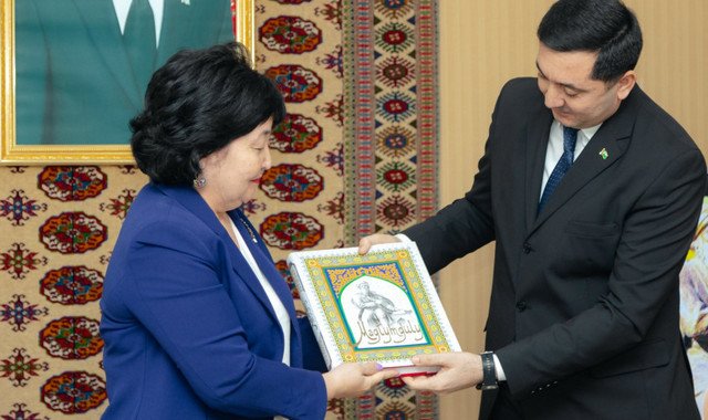 В консульстве Туркменистана в Актау состоялся литературный вечер Махтумкули
