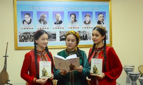 https://vestiabad.ru/news/1807/v-turkmenistane-opublikovana-monografiya-obraz-mahtumkuli-v-tvorchestve-turkmenskih-kompozitorov