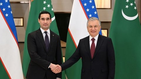 https://vestiabad.ru/news/1633/lidery-turkmenistana-i-uzbekistana-sverili-chasy-dvustoronnego-sotrudnichestva