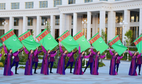 https://vestiabad.ru/news/5757/uchastniki-ceremonii-otkrytiya-centra-dokmachylar-prinyali-pozdravitelnoe-pismo