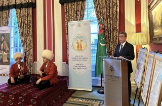 Посольство Туркменистана провело мероприятие, посвященное Махтумкули в Лондоне