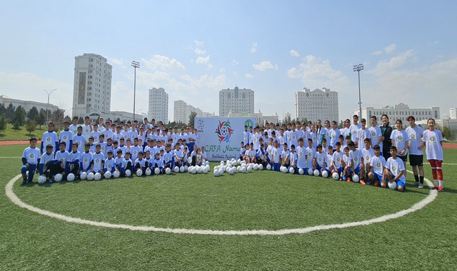 В Ашхабаде состоялся Фестиваль детского футбола CAFA NAWRUZ-2024