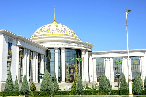 https://vestiabad.ru/news/1884/studenty-i-prepodavateli-turkmenskogo-instituta-posetili-diplomaticheskuyu-akademiyu-oae