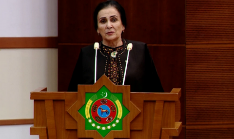 https://vestiabad.ru/news/4873/v-imo-mid-turkmenistana-proveli-ceremoniyu-chestvovaniya-chinar-rustemovoi